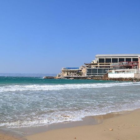 T1摩登迦太兰海滩公寓 马赛 外观 照片